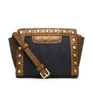 Michael Michael Kors MINI STUDDED DENIM SELMA MESSENGER